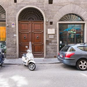 Paravia Suite